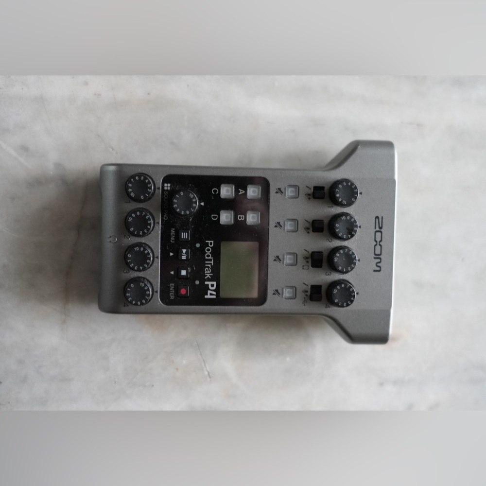 Zoom PodTrack P4 (Audio Recorder)